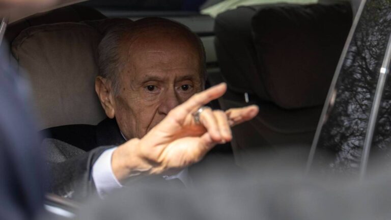 bayramdan-sonra-demisti-bahceli-bugun-de-grup-toplantisi-yapmadi-bL3I2yJH.jpg