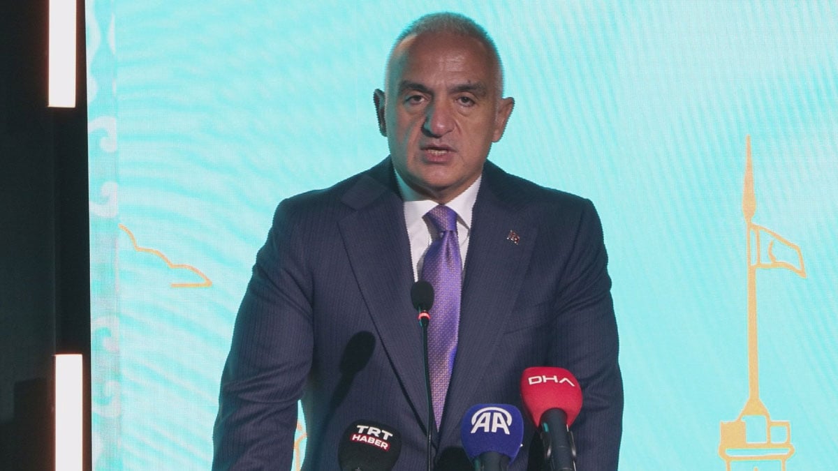 Bakan Ersoy’dan sevindiren haber: Türk sanatçılar 2,8 milyar yeni dinleyiciye ulaştı!