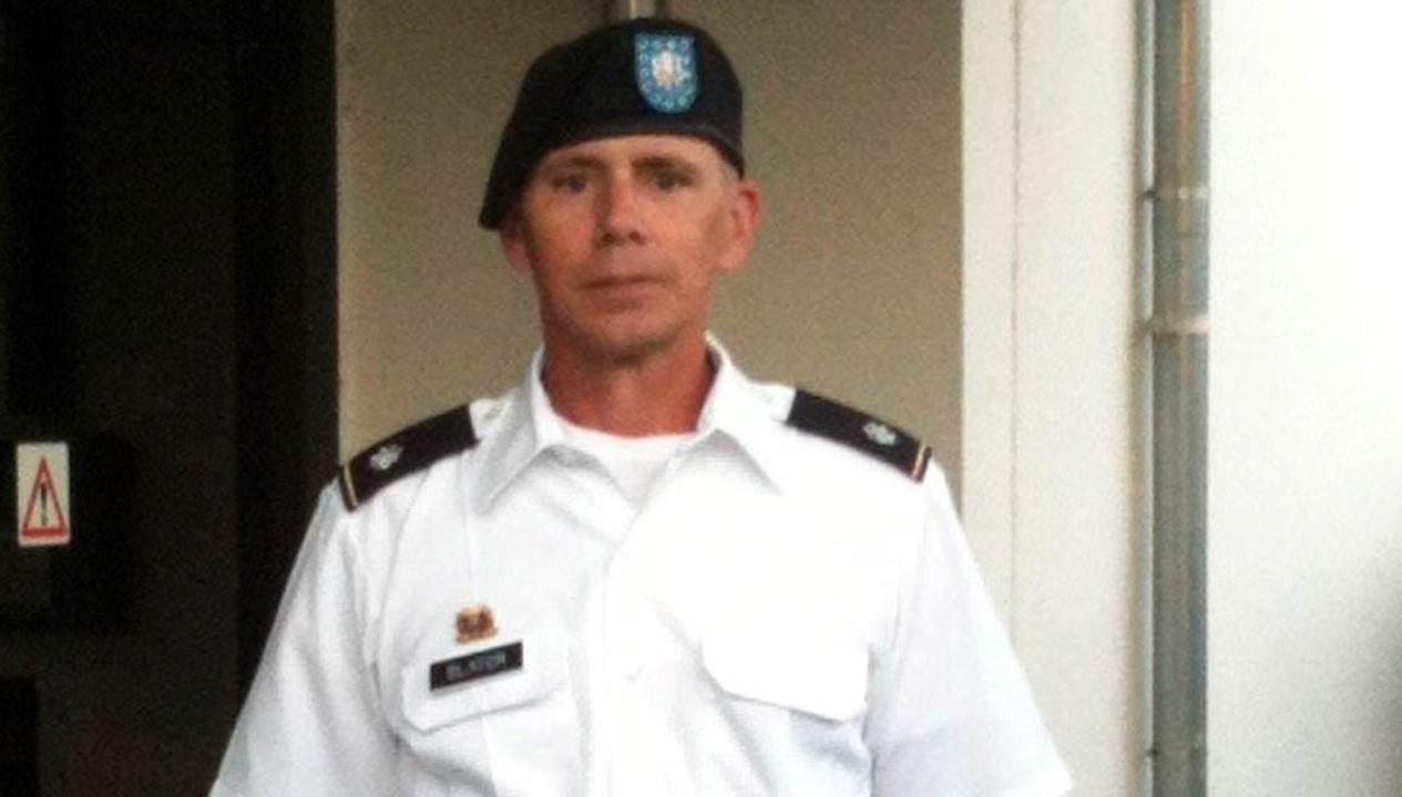 Gizli bilgileri arkadaşlık sitesinde paylaşan emekli subaya 6 yıl hapis