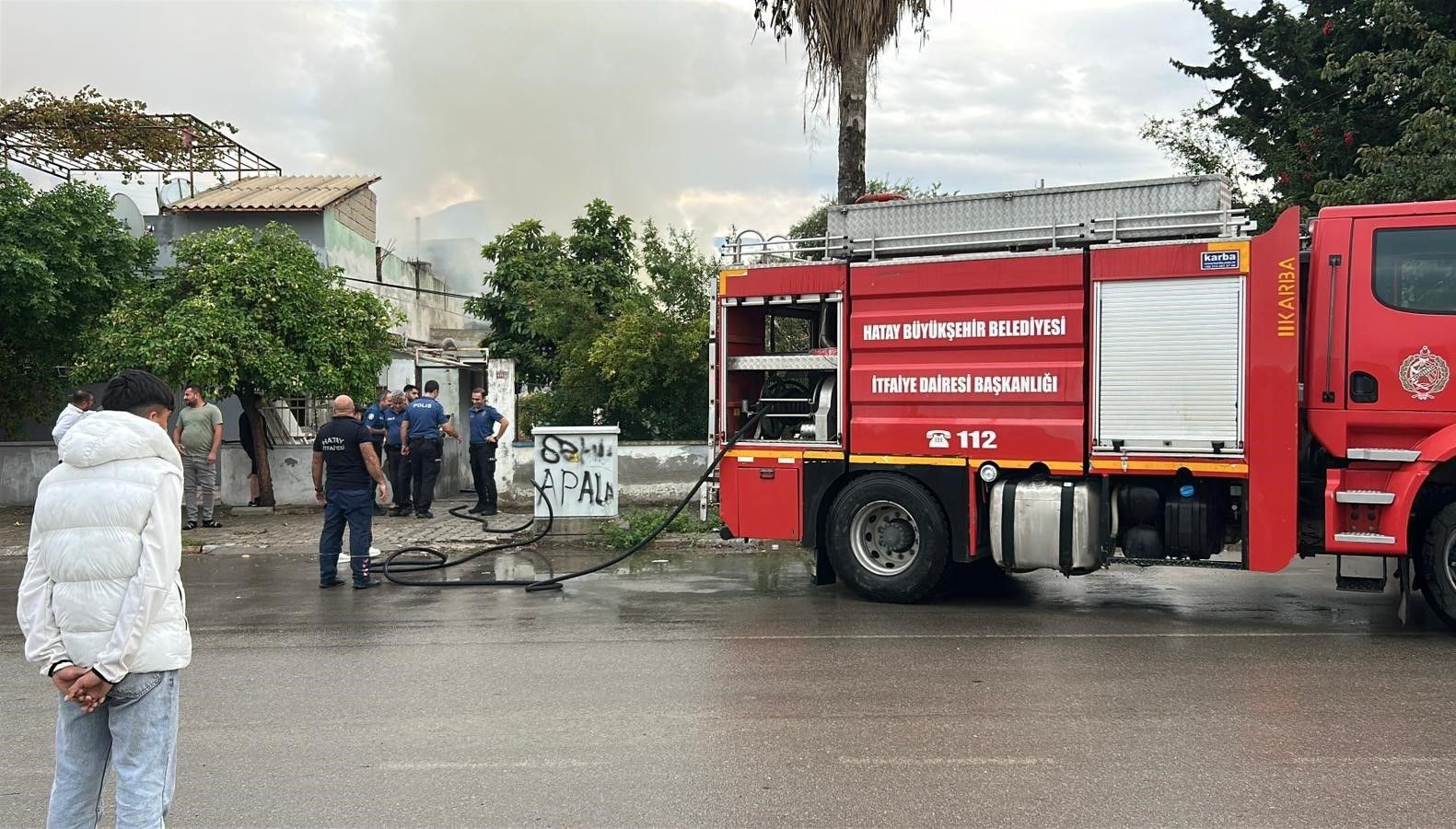 Müstakil ev alevler içinde kaldı