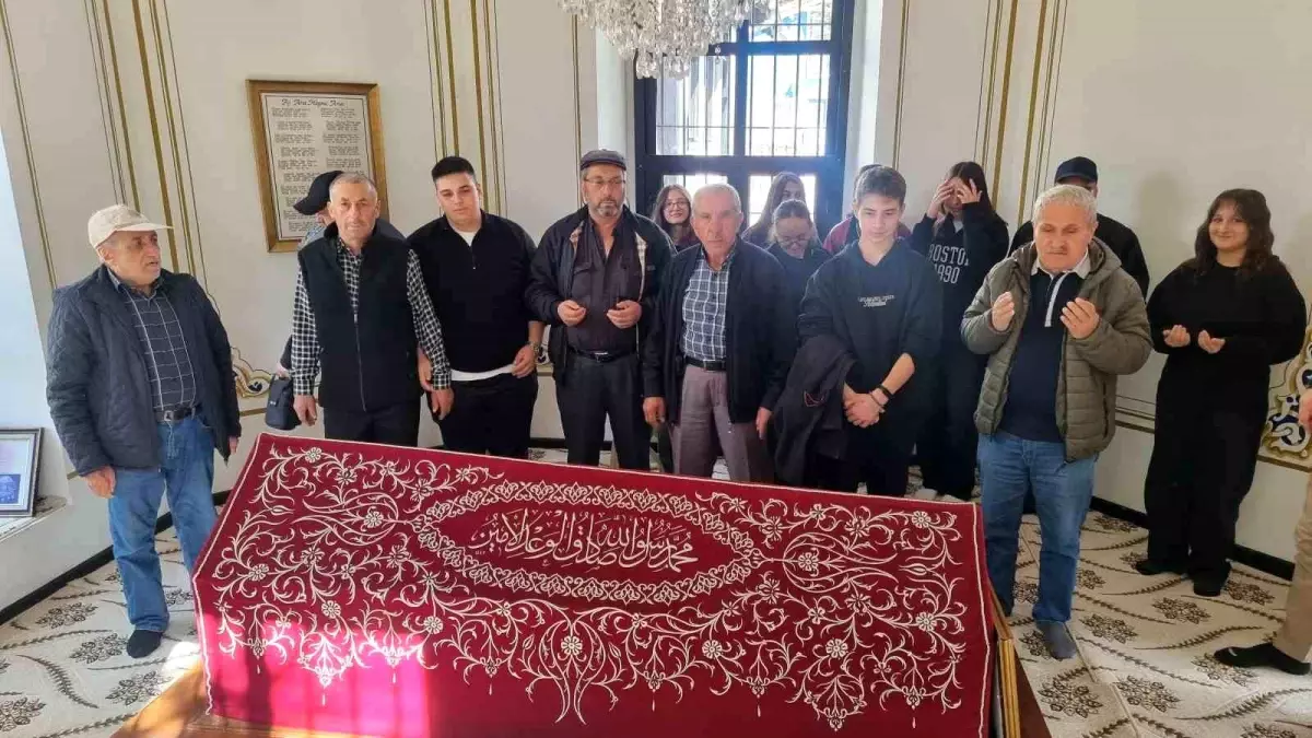 Tavşanlı Borsa İstanbul Anadolu Lisesi’nden Dede Torun El Ele Projesi