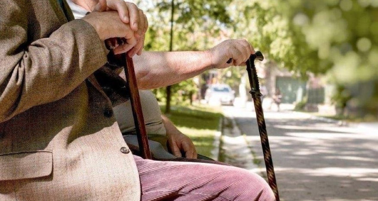 Ülkede emeklilik yaşı ve prim süresi uzatılmıştı: Reform 2027’ye kadar durdurulacak