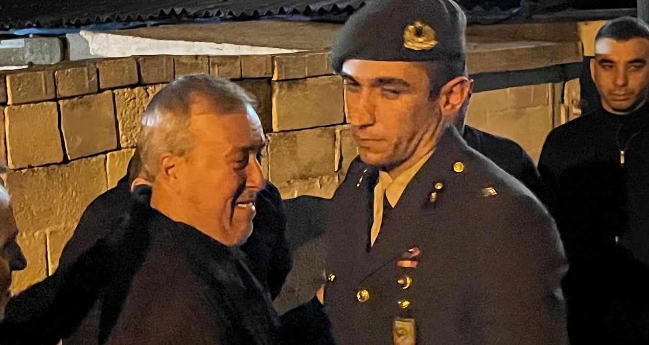 ‘Baba biz dönüyoruz. Sen tarlaları ektin mi?’