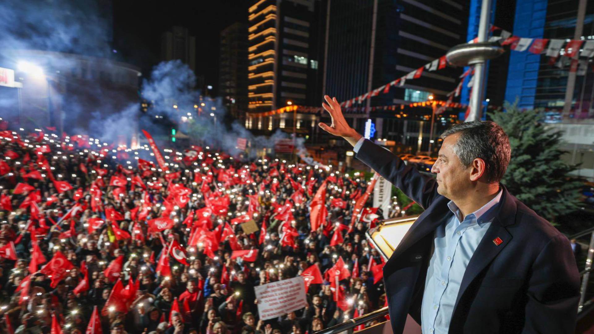 CHP, ‘Millet İradesine Sahip Çıkıyor’ mitingi için Ümraniye’de