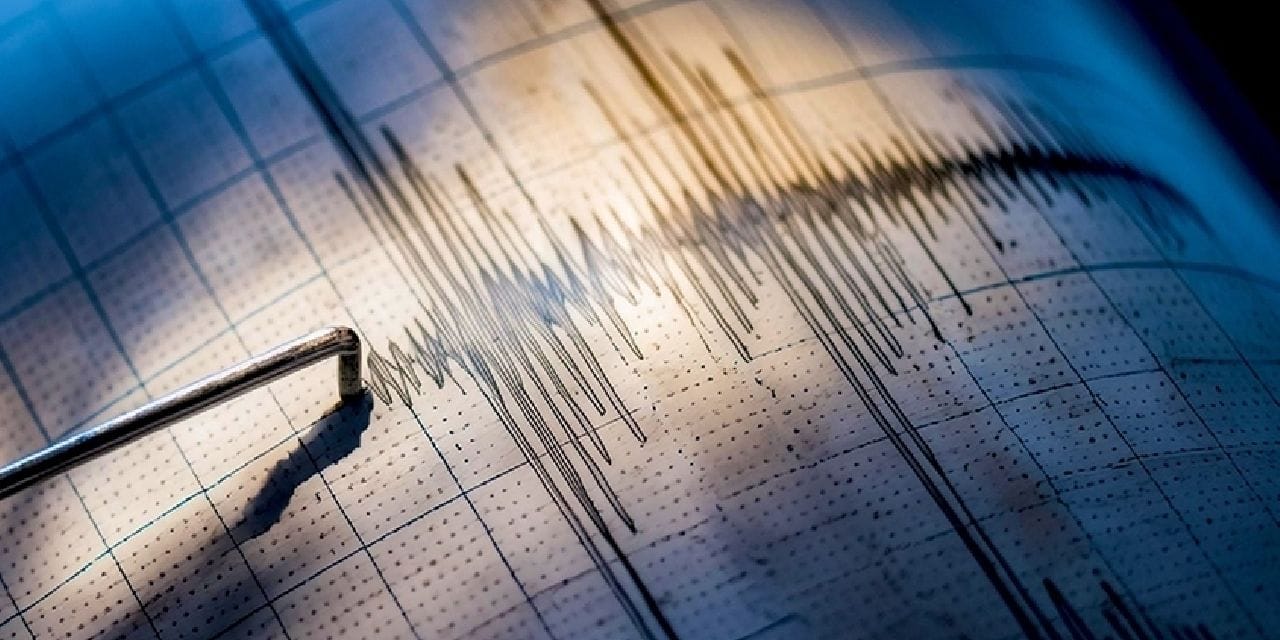 Dur durak bilmiyor! Deprem üstüne deprem