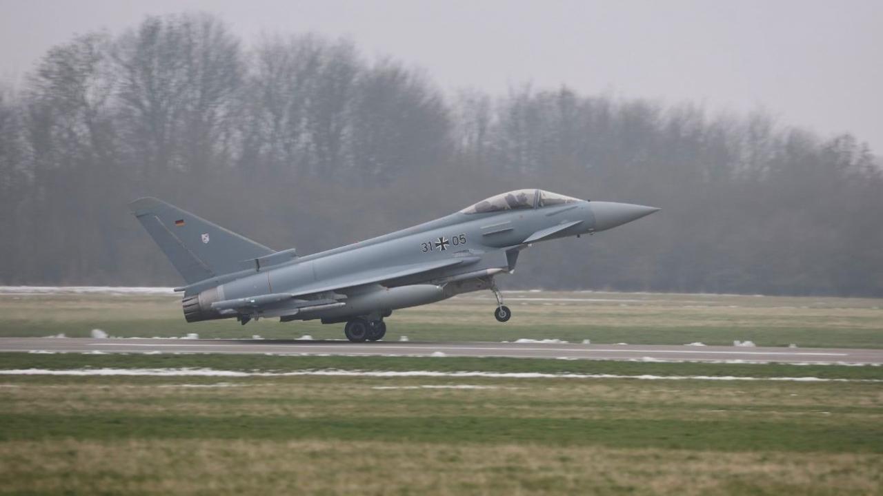 Almanya, Rusya’ya karşı 150 asker ve Eurofighter savaş uçağı konuşlandırdı