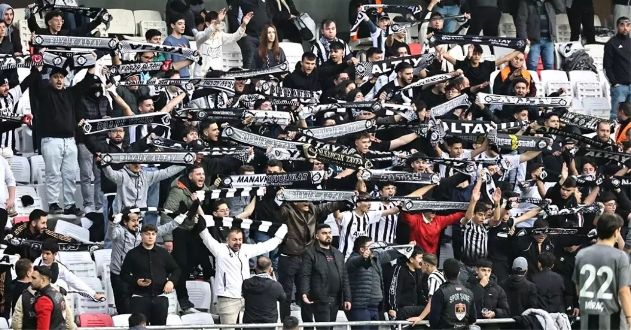 Altay Taraftarından Ekonomik Krize Tepki Yürüyüşü