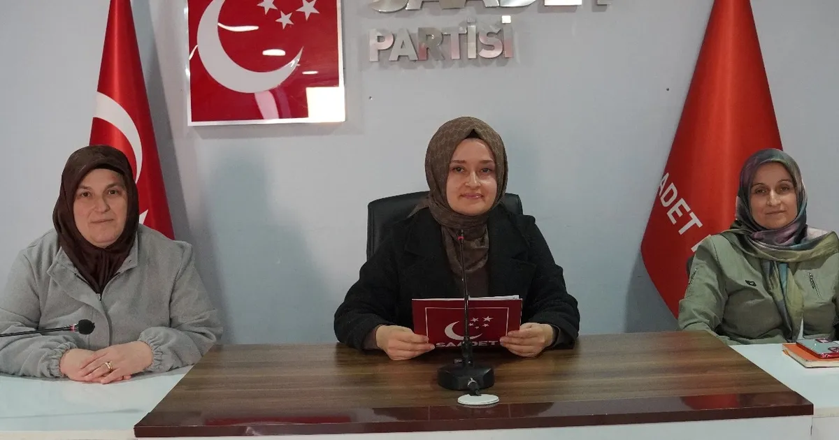 Bursa Osmangazi’de Saadet Partili kadınlardan 5 Aralık açıklaması