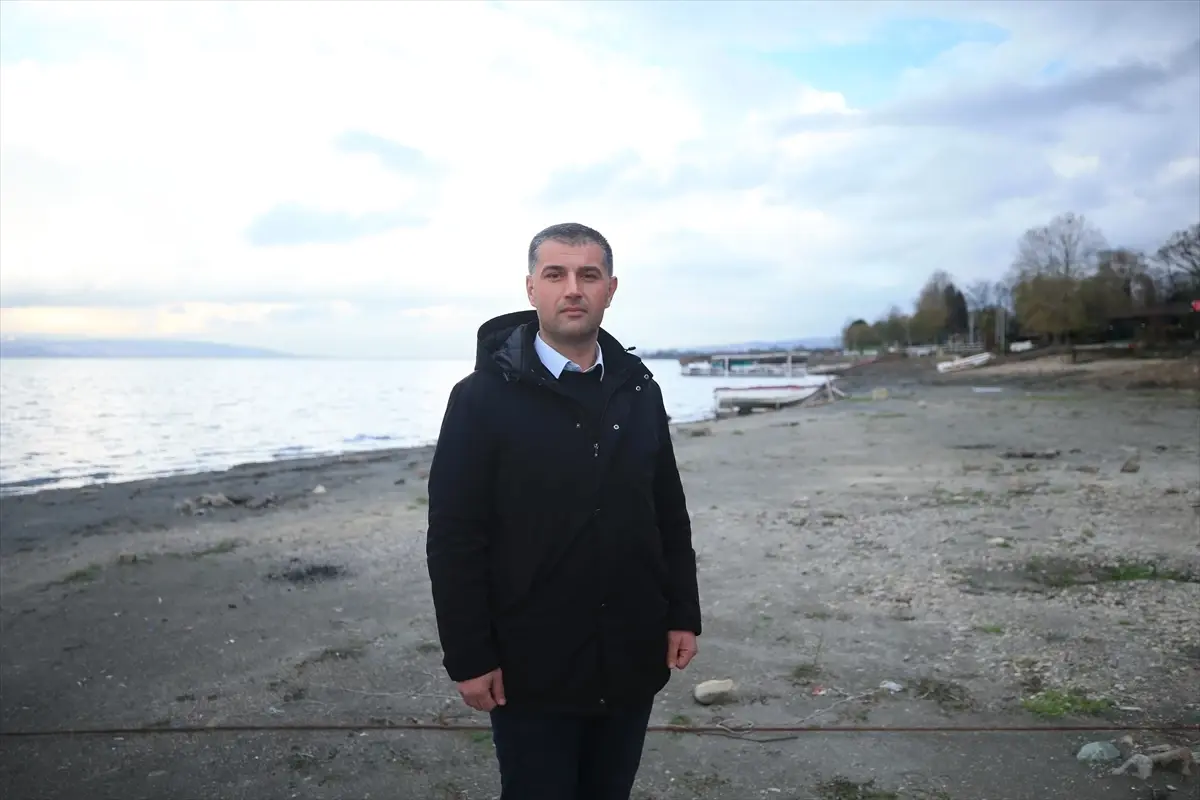 Sapanca Gölü’nde Su Seviyesi Düşüyor