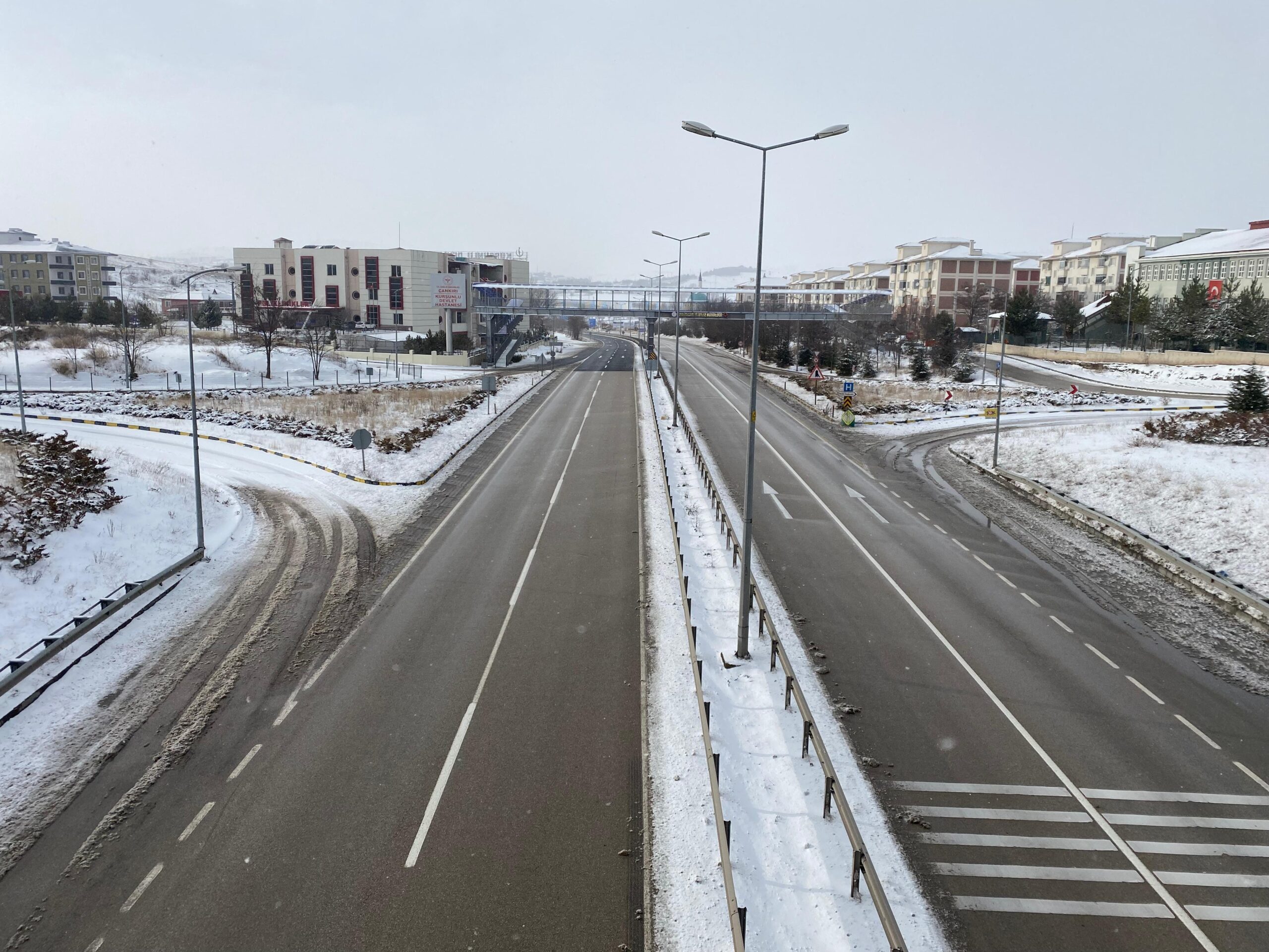 Ulaşıma yoğun kar engeli. Gerede-Karabük yolu trafiğe kapatıldı