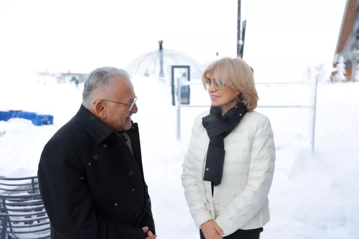 Tansu Çiller Erciyes’te Tatil Yapıyor