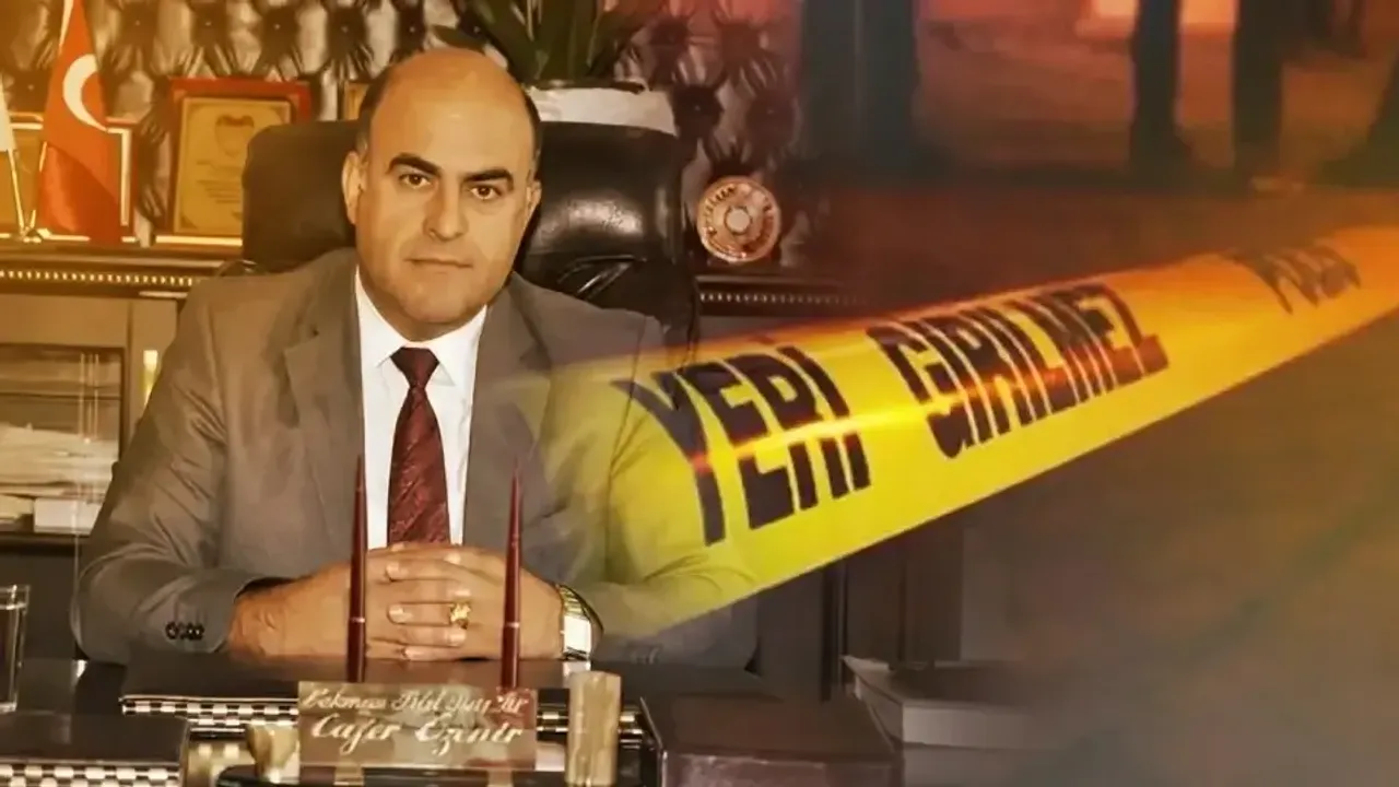 Hatay’da dehşet: Eski belediye başkanı baba oğlunun baltalı saldırısında hayatını kaybetti