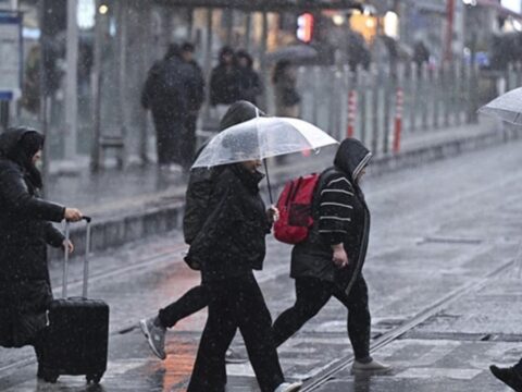 Sicak ve firtina kapisacak hem bakan hem meteoroloji uyardi pMcsgef9